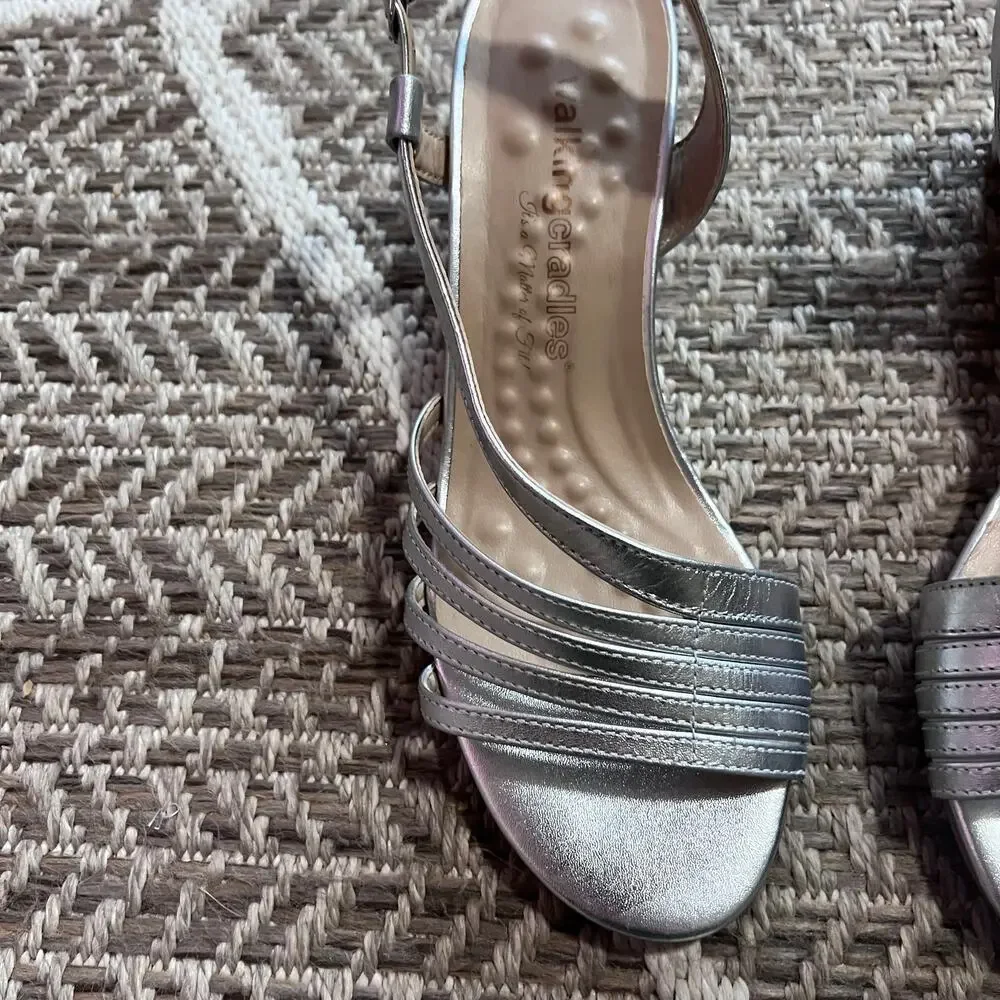 Walking Cradles Silver Sandal Sz 6.5M